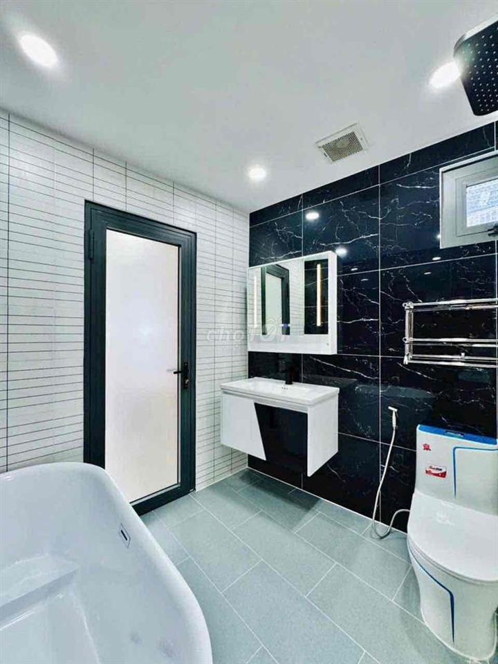 Góc 2MT xe hơi thông - 5x9m đúc 3 lầu ST - Full nội thất - QUANG TRUNG