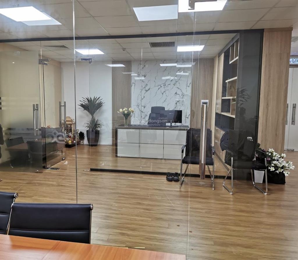 Cho thuê văn phòng 121m2, 45 triệu vnd ở of0312 vinhomes west point, nam từ liêm, hà nội