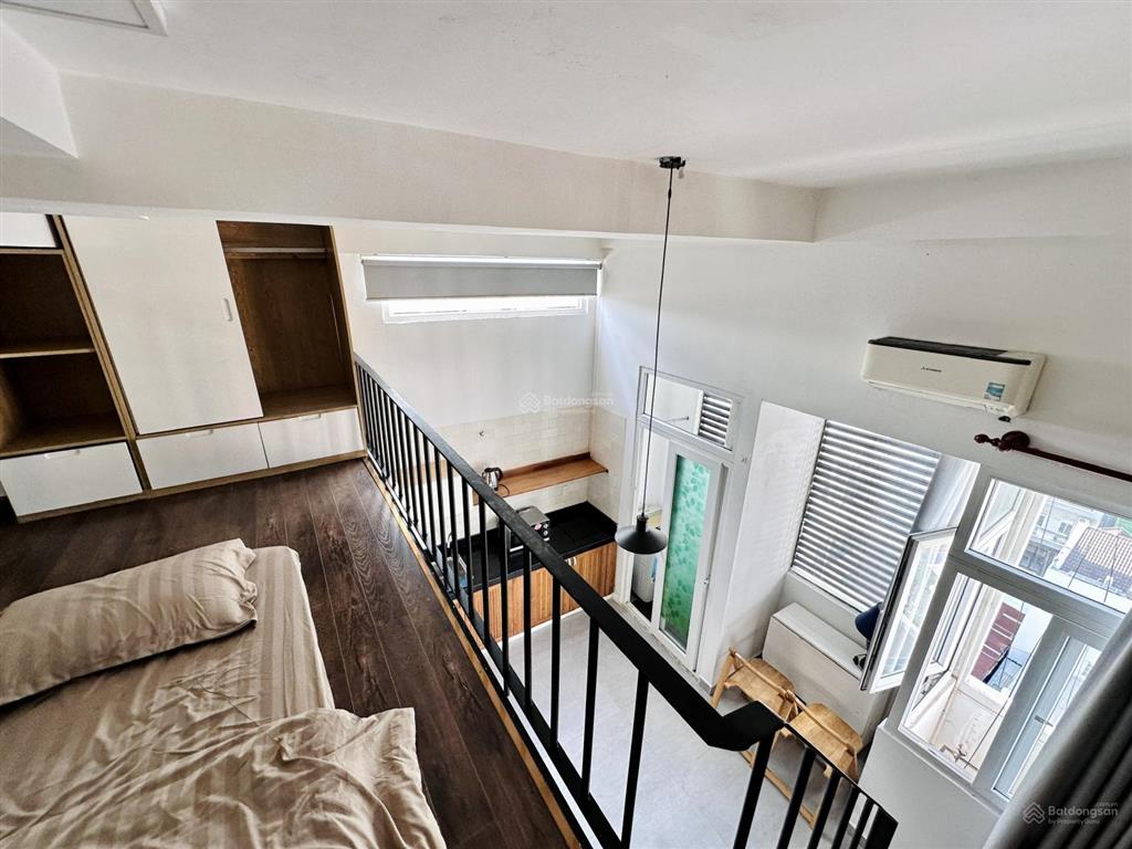 Căn hộ dịch vụ duplex  ban công mini  lý phục man quận 7 full nội thất giá rẻ