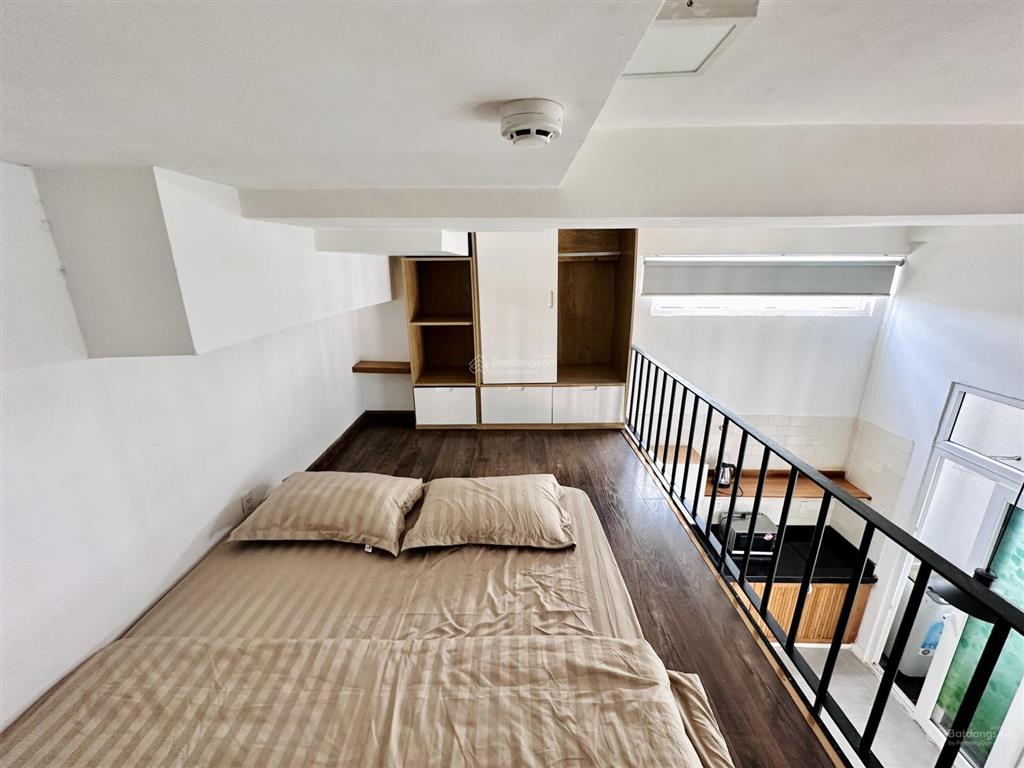 Căn hộ dịch vụ duplex  ban công mini  lý phục man quận 7 full nội thất giá rẻ
