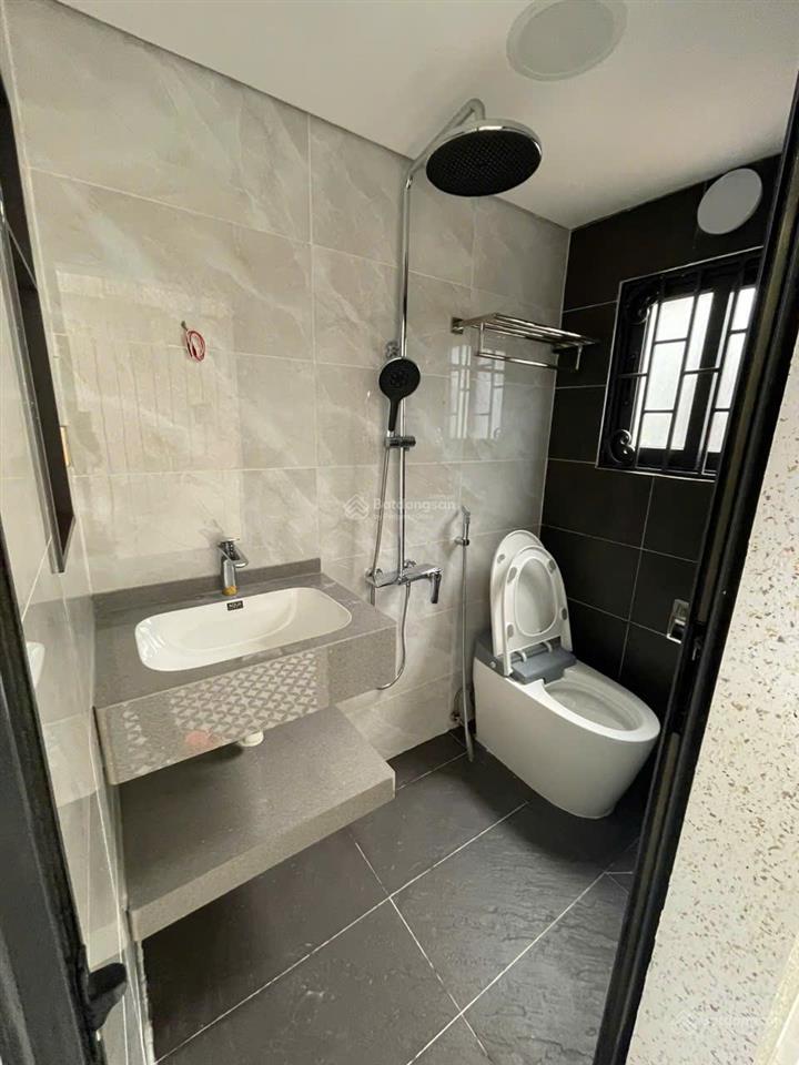 Chính chủ bán nhà 7 tầng mặt phố 258 đường bưởi ba đình cũ chỉ hơn 13 tỷ