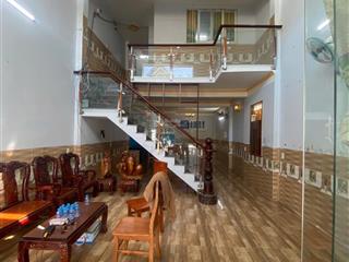 Bán gấp nhà 116m2 ngay nguyễn thị minh khai tân đông hiệp dĩ an sân xe hơi