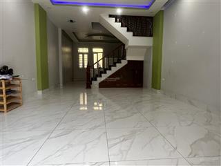 Cho thuê nhà trệt lầu khu dân cư gần bên xe tân đông hiệp dĩ an đường nhựa vỉa hè