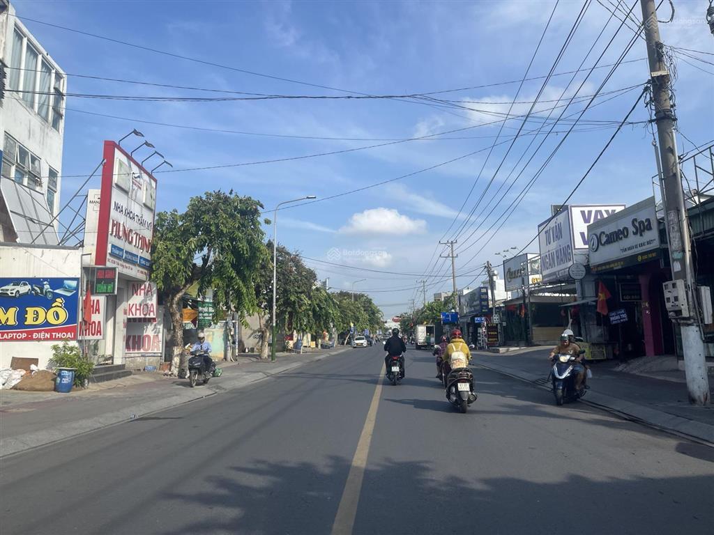 Bán đất 226m2 mặt tiền kinh doanh trần hưng đạo phường đông hoà dĩ an