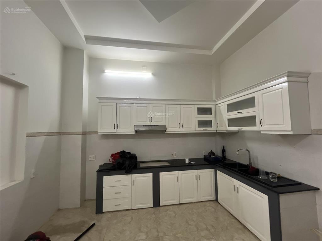 Chính chủ bán nhà trệt lầu mặt tiền nguyễn thị chạy gần chợ tân long dĩ an