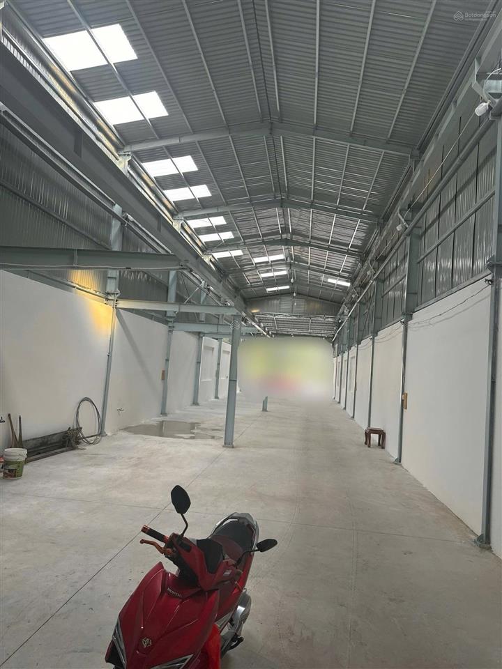 Cho thuê xưởng 380m2 mặt tiền quốc lộ 1k có cầu trục và 3 pha