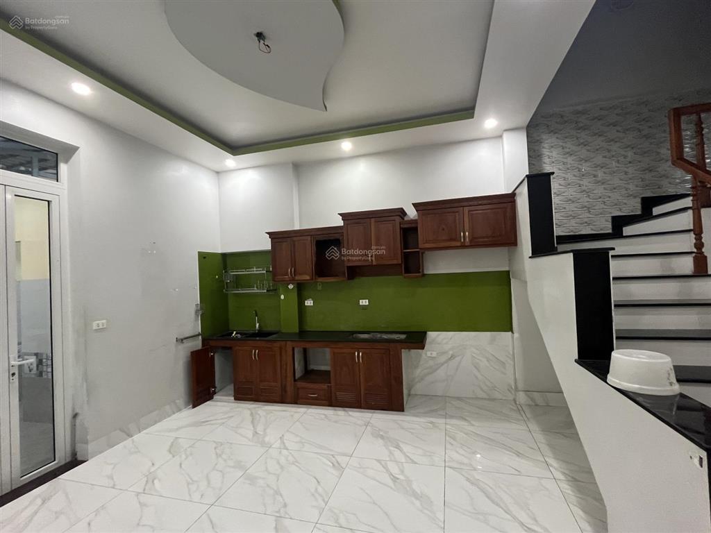 Cho thuê nhà trệt lầu đường nhựa vỉa hè gần bến xe tân đông hiệp dĩ an