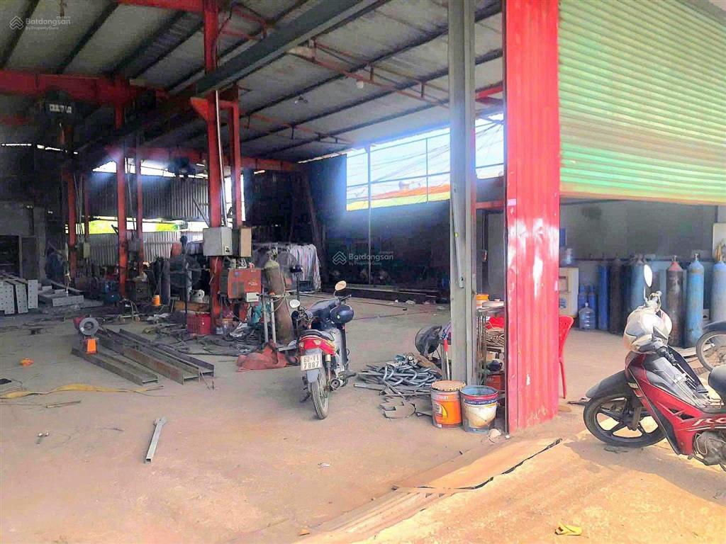 Cho thuê xưởng 500m phường tân bình dĩ an đường xe công phù hợp nhiều nghề