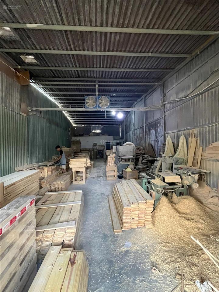 Cho thuê xưởng 160m2 tân đông hiệp có 3 pha đường xe tải