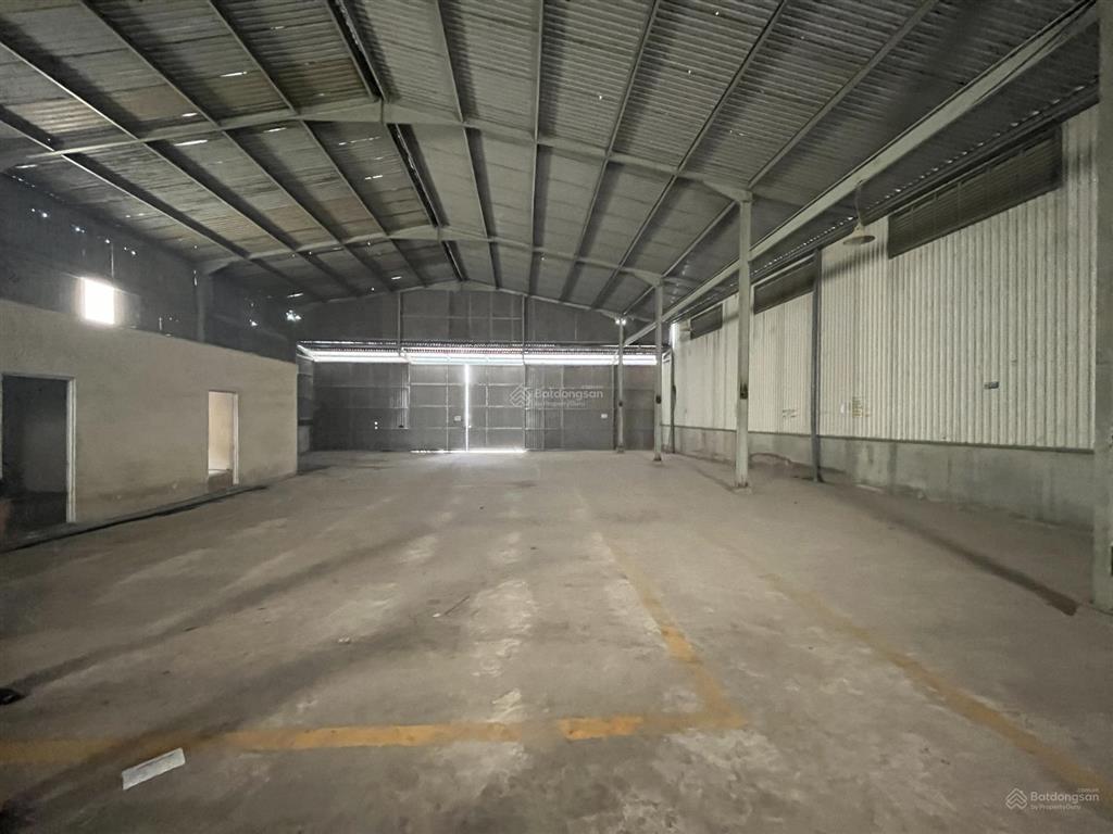 Cho thuê xưởng 500m² tân bình, dĩ an có 3 pha và sân xe tải
