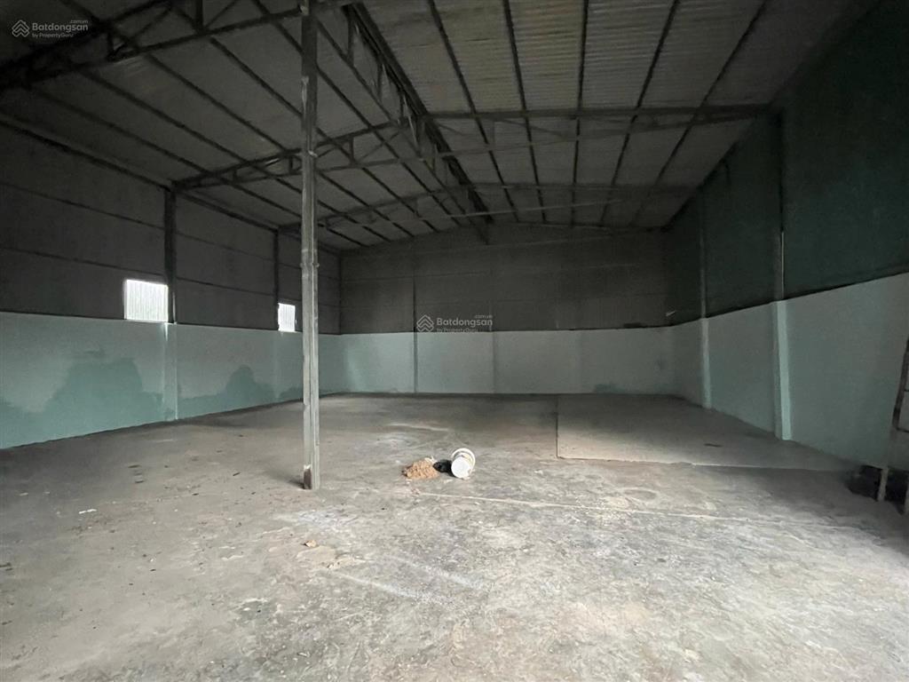 Cho thuê xưởng mặt bằng 250m2 mặt tiền kinh doanh đông hòa dĩ an
