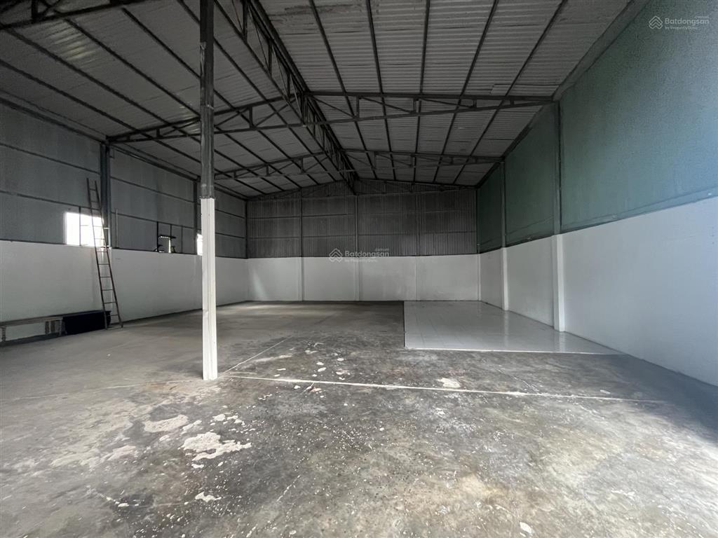 Cho thuê xưởng 250m2 mặt tiền nguyễn hữu cảnh đông hoà dĩ an