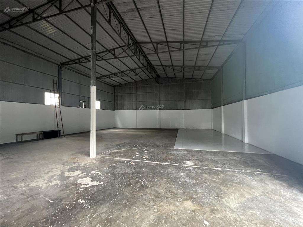 Cho thuê xưởng 250m2 mặt tiền nguyễn hữu cảnh đông hoà dĩ an