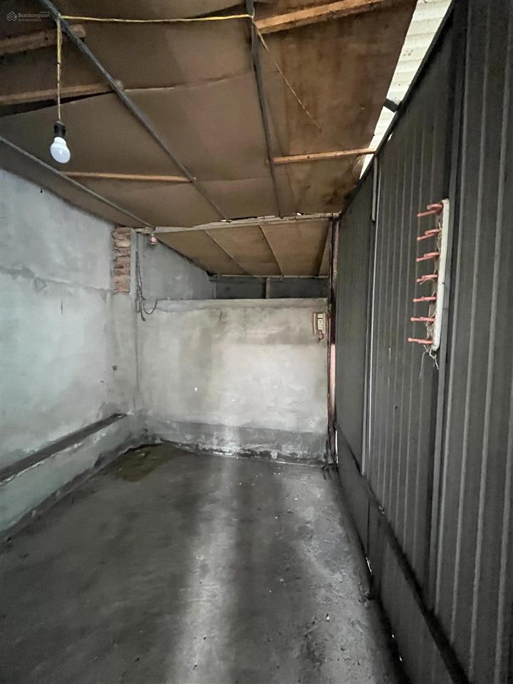 Cho thuê xưởng 400m2 cả sân phường bình thắng gần làng đại học