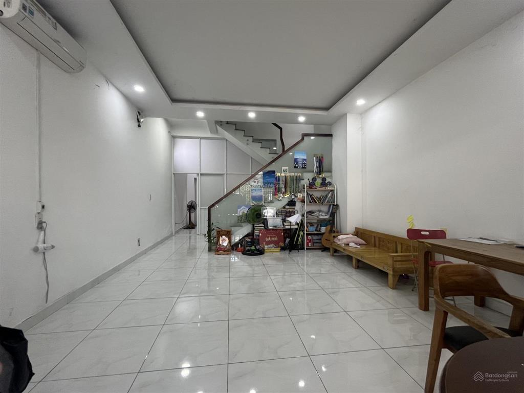 Cho thuê nhà 3 lầu khu nhà ở đức huy đông hòa dĩ an