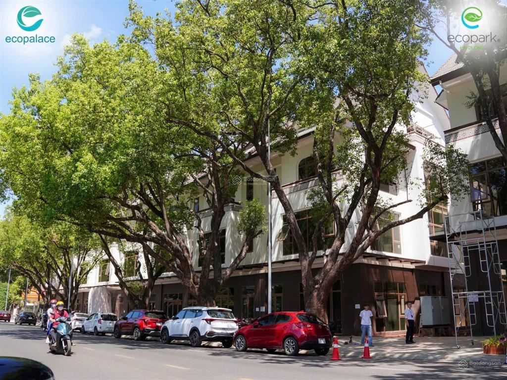 Nhà phố 5 tầng hoa viên vị trí đẹp eco palace