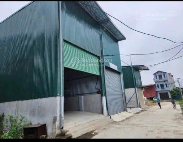 Bán đất đấu giá cự khê  2 mặt đường, sát vành đai 4  sẵn kho xưởng khai thác