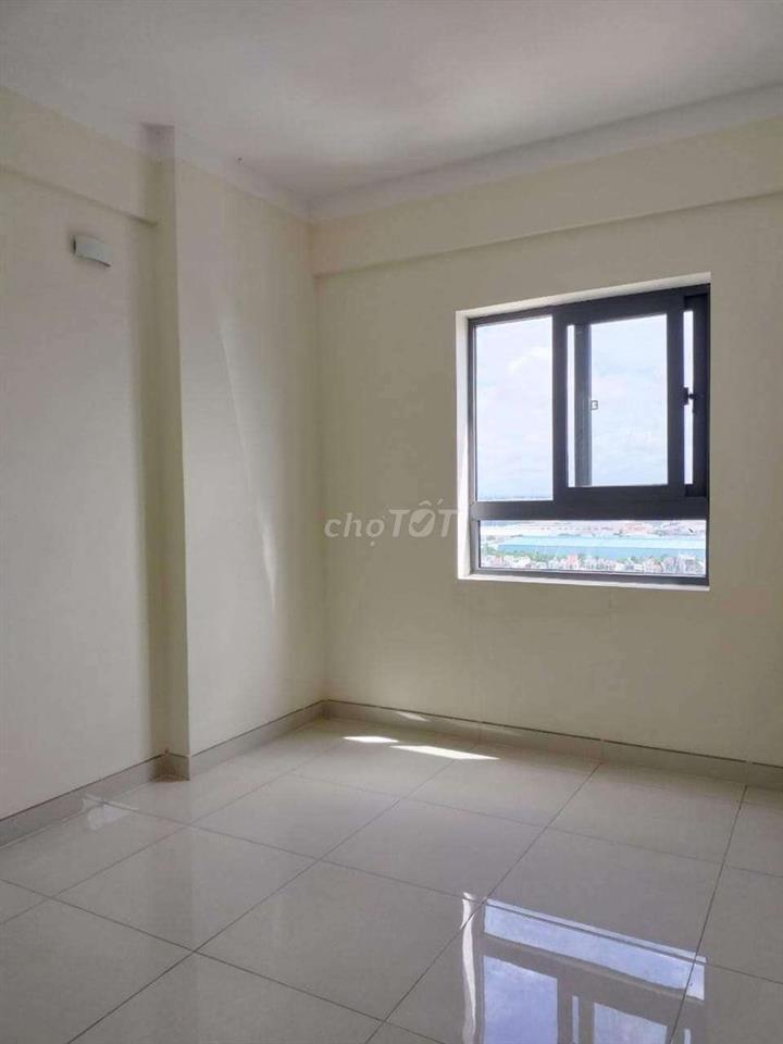 Cần tiền ra nhanh căn 52m2 2pn 2wc View Landmark  Stown Phúc An 