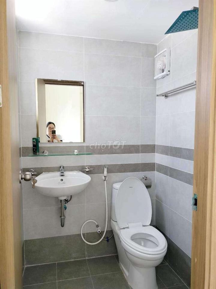 Cần tiền ra nhanh căn 52m2 2pn 2wc View Landmark  Stown Phúc An 