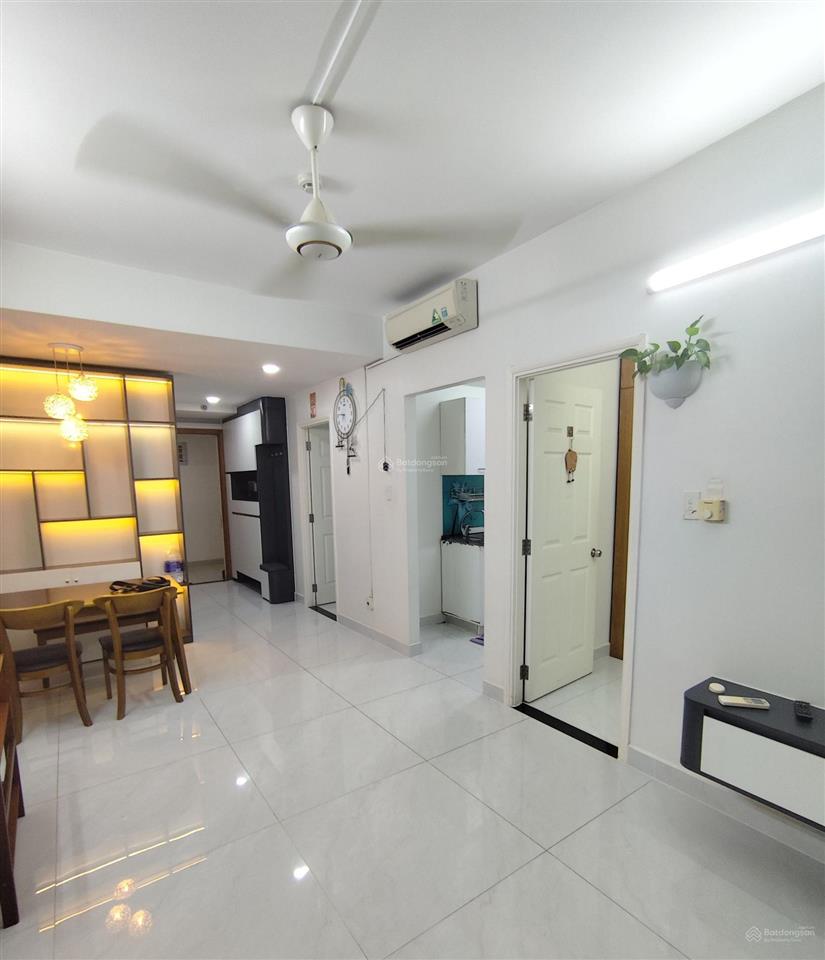 Bán căn hộ ehome 3 2pn, nhà decor đẹp, sổ hồng sẵn, giá tốt chỉ 2.72 tỷ