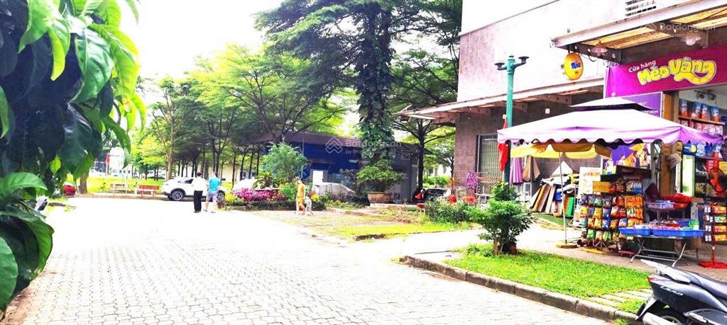 Bán shophouse tại ehome 3, 4,4 tỷ, 110m2, hướng đông, giá ưu đãi, view đẹp