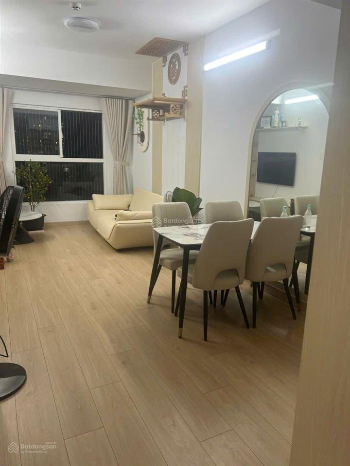 Bán căn hộ 2pn 2wc tại ehome 3, giá ưu đãi 2,85 tỷ, 64m2 lầu cao view đẹp