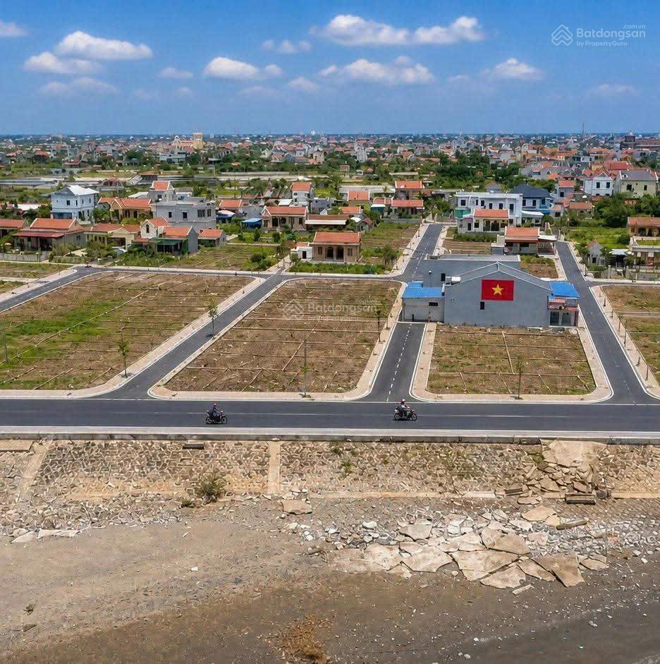 Anh chị mua đầu tư đừng bỏ qua lô đất này, kđt mới phân lô, kinh doanh sầm uất ngày đêm