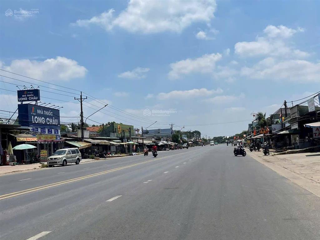 Mặt tiền đường huyện lớn họa mi, ngay trung tâm chơn thành 237,7m2 có 50m2 đất đô thị giá 750 triệu