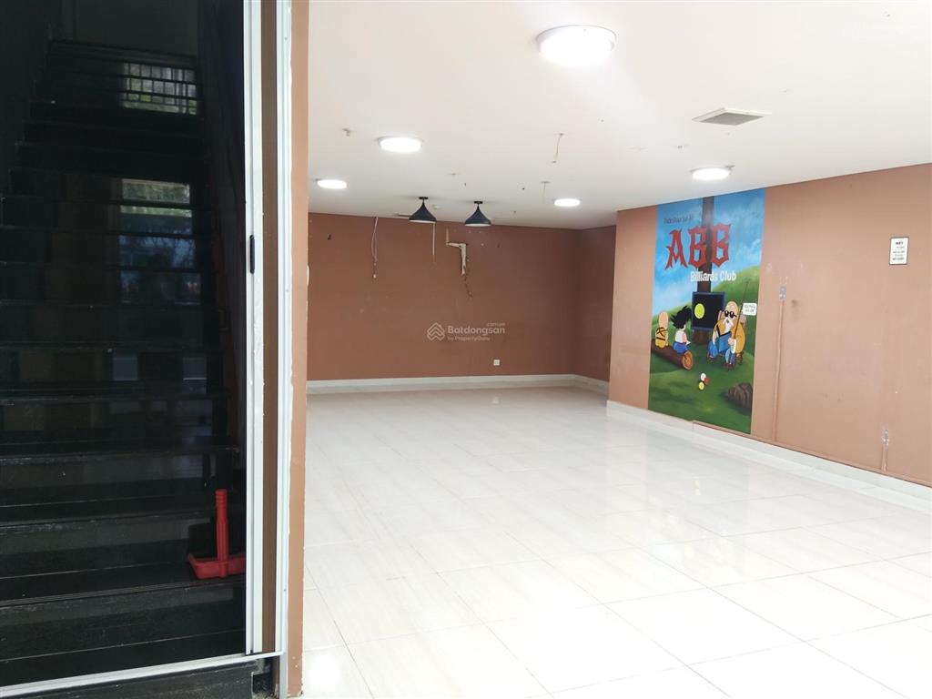 Cho thuê căn shophouse luxgarden q7, 1 trệt 1 lầu.  0978 272 ***  có zalo