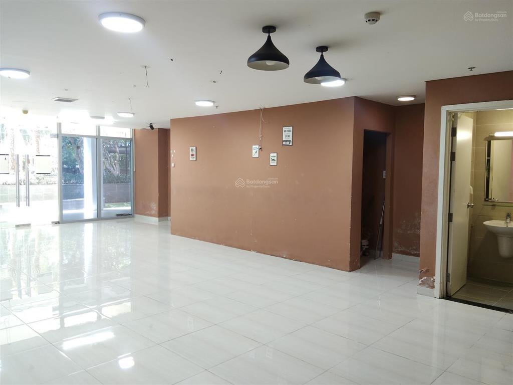 Cho thuê căn shophouse luxgarden q7, 1 trệt 1 lầu.  0978 272 ***  có zalo