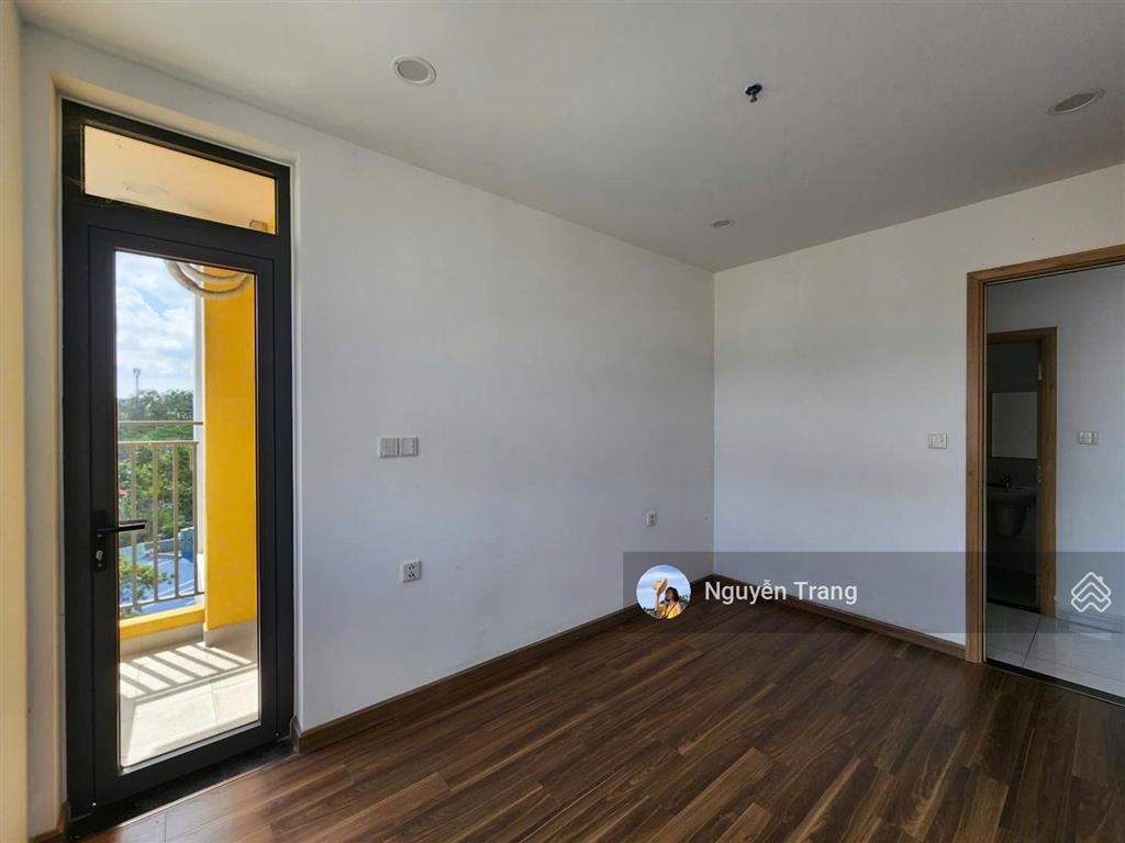 Cho thuê căn góc 2pn, chung cư the east gate, 2 máy lạnh, bếp, rèm, 7tr5