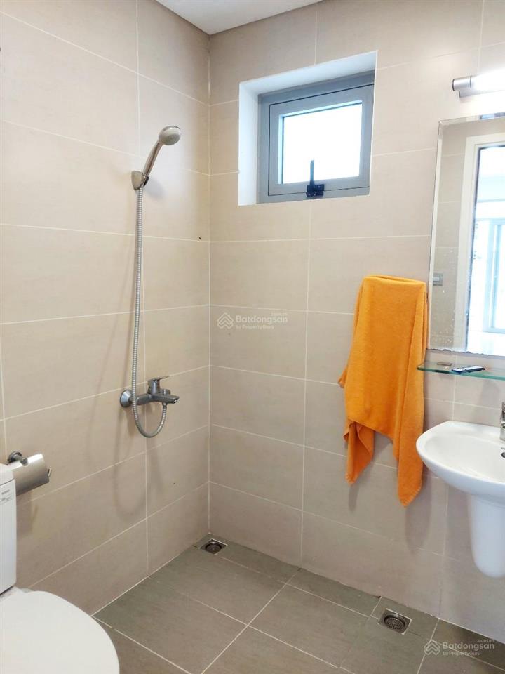 Bán căn 2pn, luxgarden, có sân vườn riêng, tổng 104m2, sổ hồng