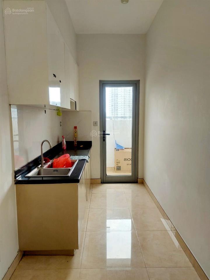 Bán căn 2pn, luxgarden, có sân vườn riêng, tổng 104m2, sổ hồng