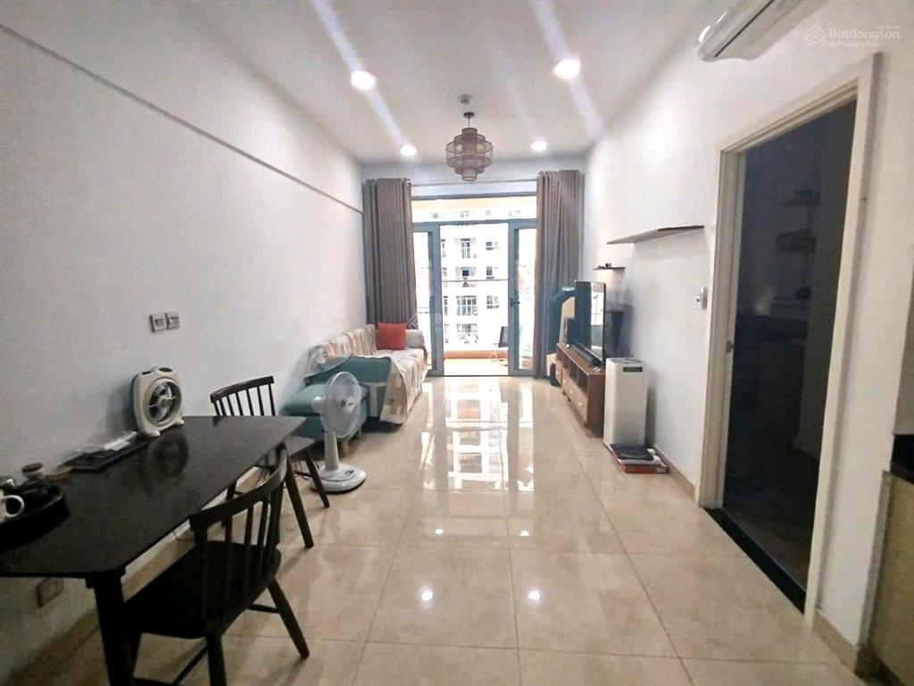Bán căn 2pn, sân vườn riêng, view hồ bơi