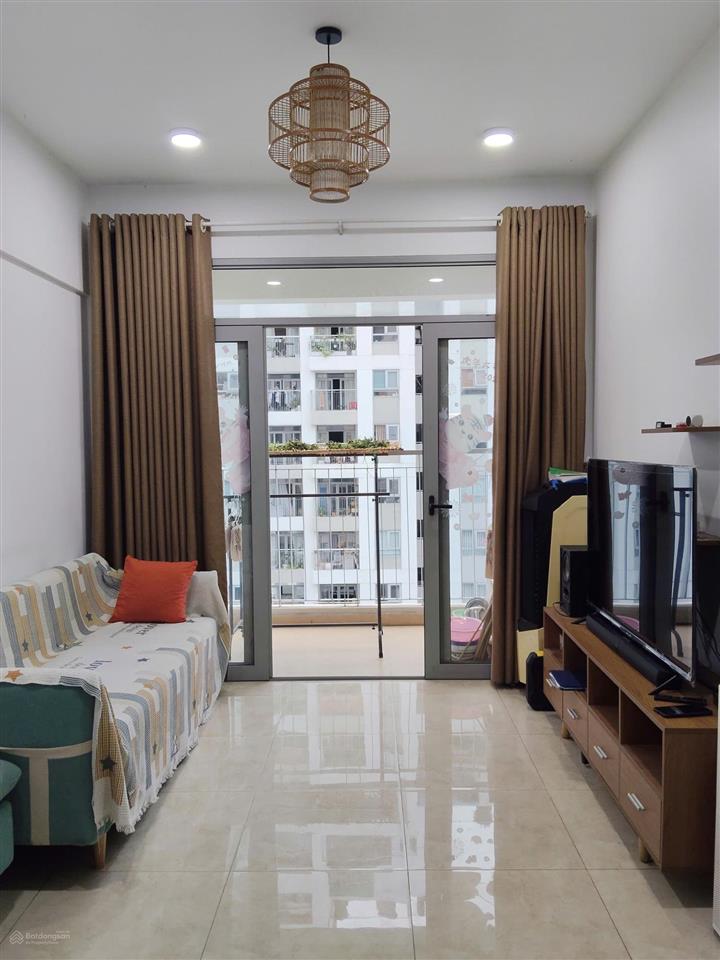 Bán căn 2pn, sân vườn riêng, view hồ bơi