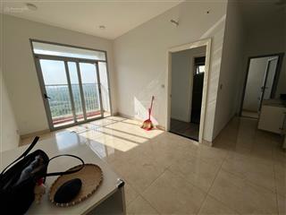 Cho thuê giá rẻ căn góc 3pn luxgarden  10 triệu, full nội thất