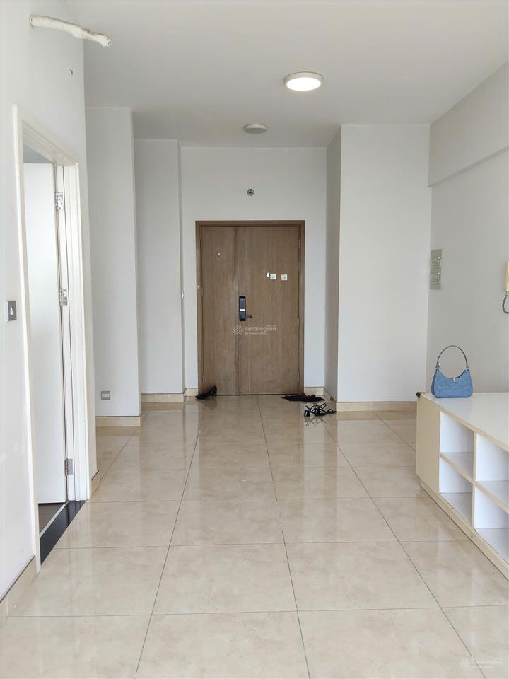Bán căn hộ sân vườn riêng, chung cư luxgarden q7, sổ hồng sẵn tay, công chứng trong ngày