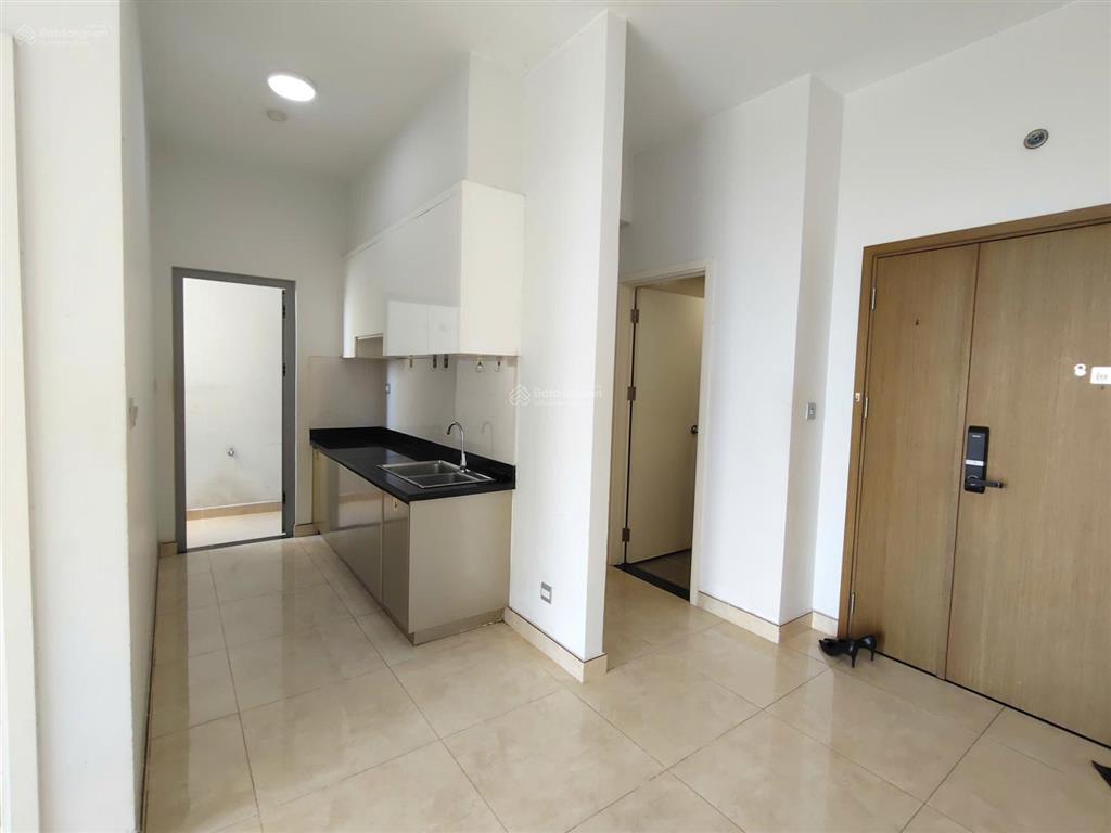 Bán căn hộ sân vườn riêng, chung cư luxgarden q7, sổ hồng sẵn tay, công chứng trong ngày
