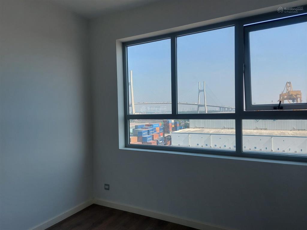 Bán căn góc 3pn  84m2, view sông, giá 4tỷ150, sẵn hd thuê dài hạn 12tr/th