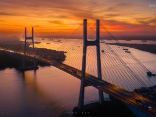 Bán căn duplex 3pn, chung cư luxgarden q7, tầng cao, view thoáng, sân vườn rộng, sổ hồng sẵn tay