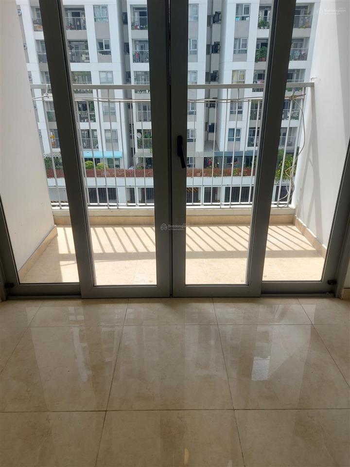 Bán căn hộ 2pn luxgarden q7, 76m2, tầng cao view thoáng, có sổ hồng