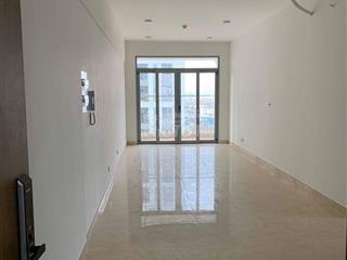 Kẹt tiền cần bán căn 2pn  69m2, luxgarden q7, có sổ hồng, giá tốt nhất chung cư