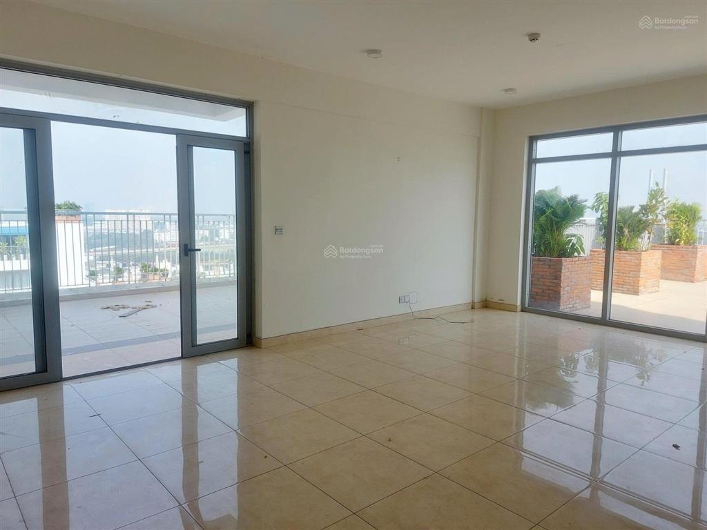Cho thuê 2pn, 76m2, luxgarden q7, nội thất cơ bản, 9 triệu