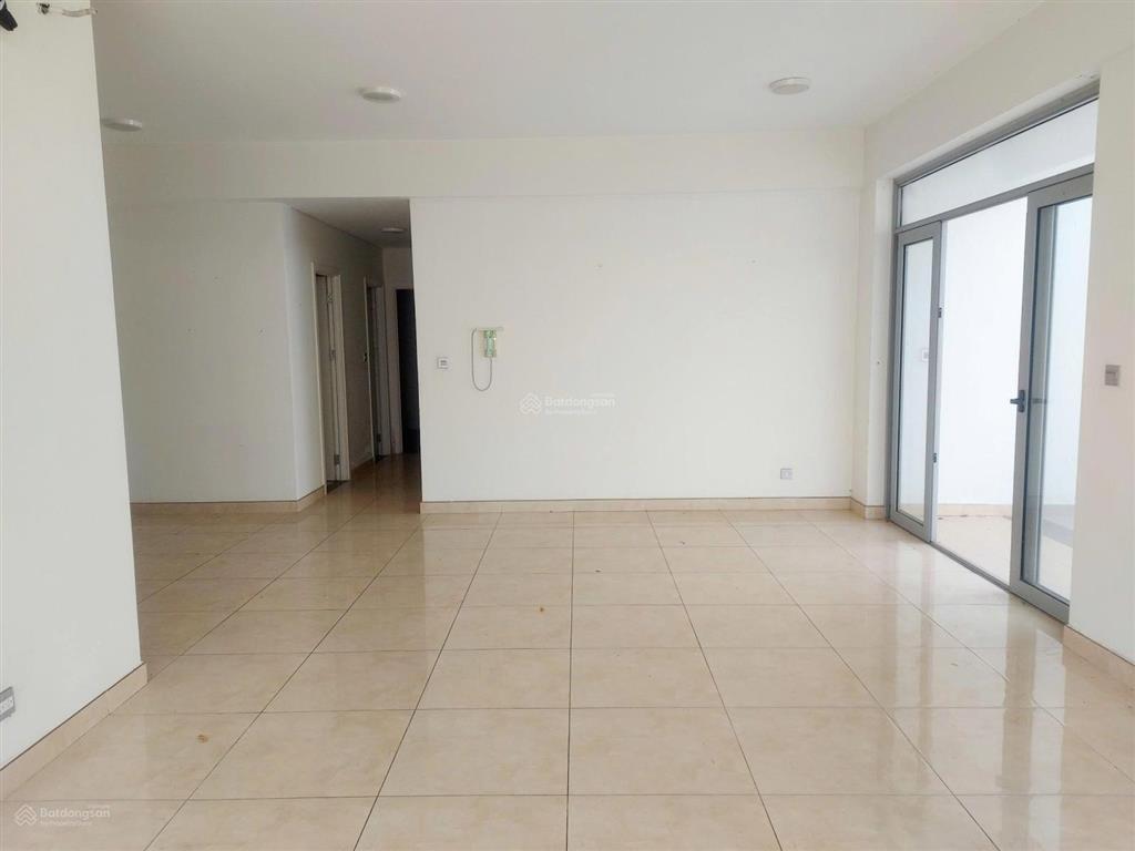 Cho thuê 2pn, 76m2, luxgarden q7, nội thất cơ bản, 9 triệu