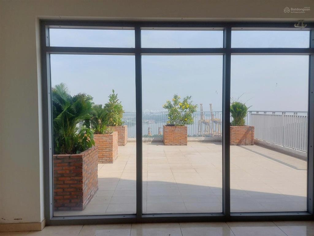 Cho thuê 2pn, 76m2, luxgarden q7, nội thất cơ bản, 9 triệu