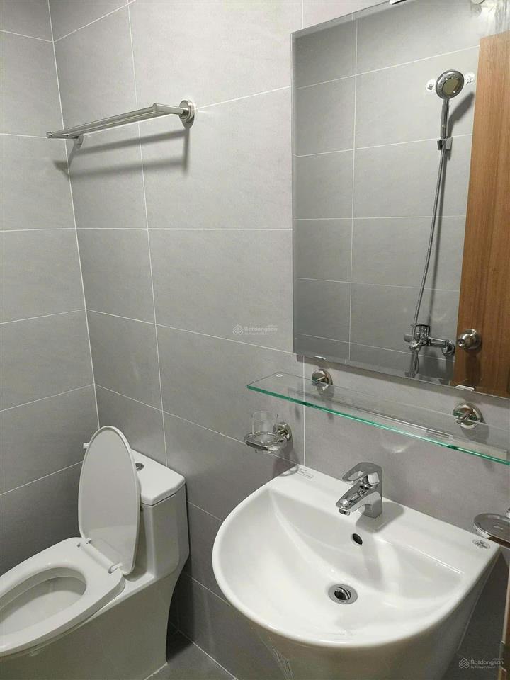 Cần bán căn 2pn, 51,33m2, bcons plaza, full nội thất, sổ sẵn, giá 2tỷ4, thương lượng
