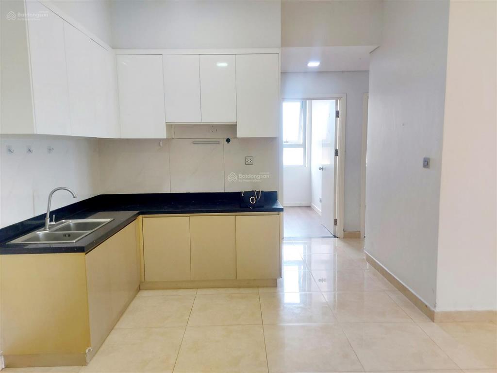 Căn góc 3pn 84m2 full đồ như hình, sổ hồng, c/cư luxgarden