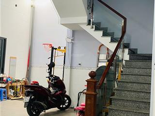 Cho thuê nhà nguyên căn mặt tiền đường hoàng cầm, rộng 200m2, 8 triệu