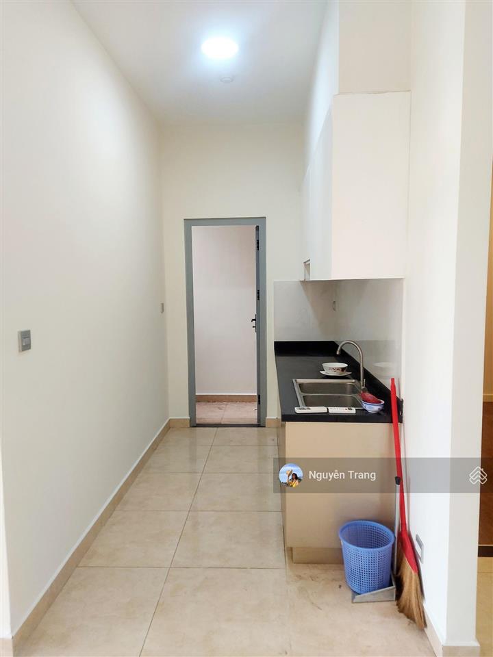 Bán gấp 2pn, 68m2, ban công rộng, view cầu phú mỹ, sổ hồng