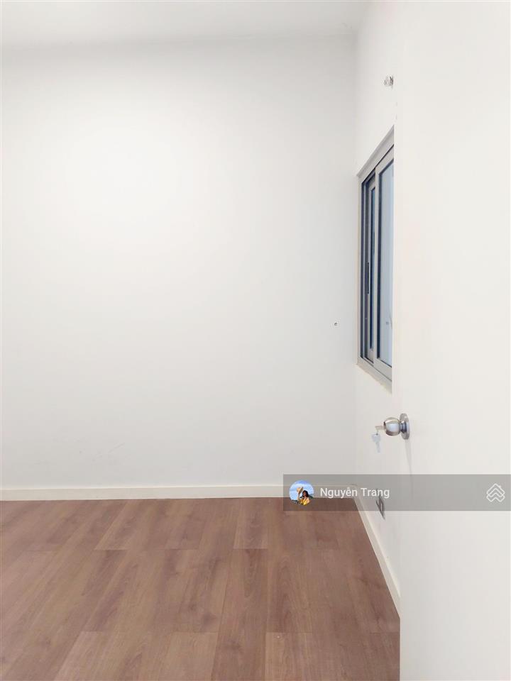Bán căn hộ tầng 14, view hồ bơi, 69m², 3,5 tỷ, sổ hồng